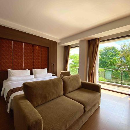 Anugrah Hotel Sukabumi Exterior photo
