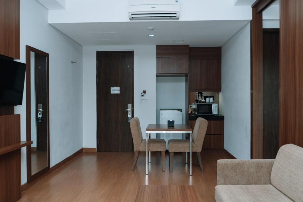 Anugrah Hotel Sukabumi Exterior photo
