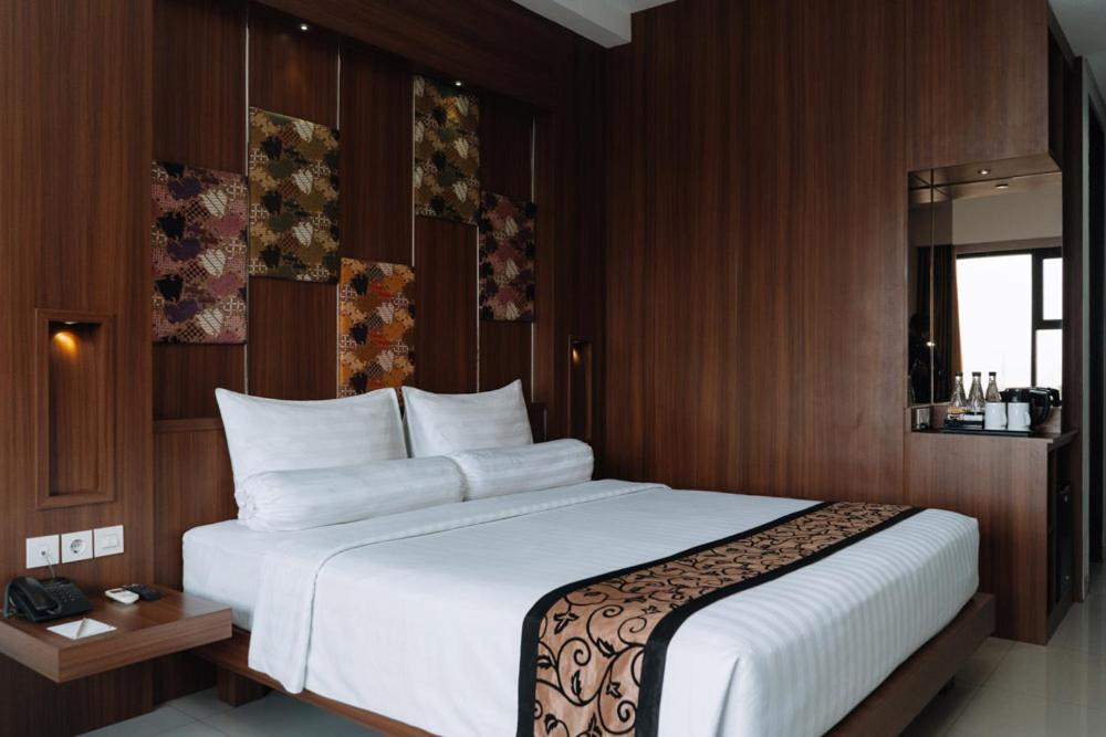 Anugrah Hotel Sukabumi Exterior photo