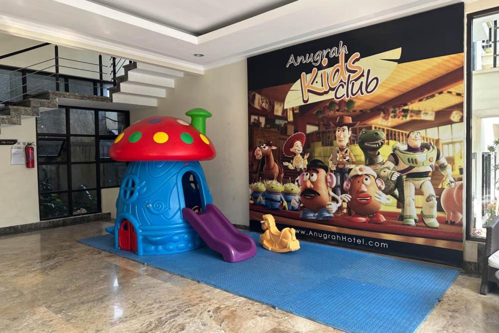 Anugrah Hotel Sukabumi Exterior photo